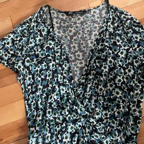 Zara Floral Summer Dress - Picture 2 of 3